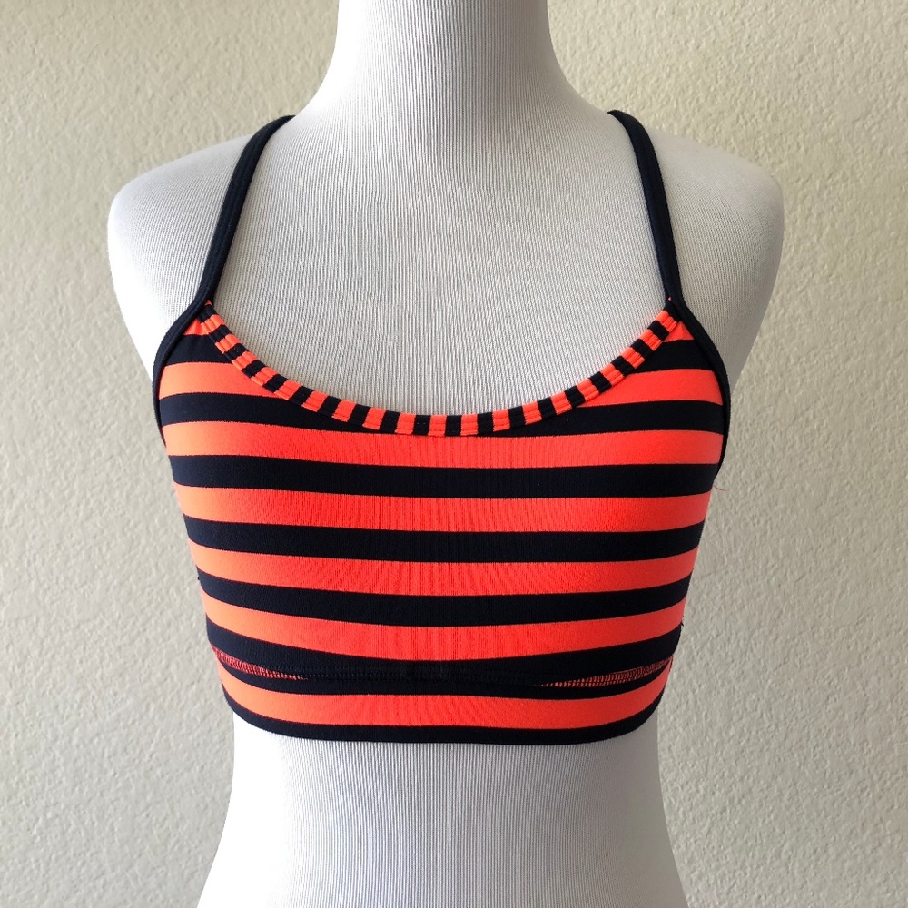 Lululemon Flow Y Bra classic striped inkwell 6 - Picture 1 of 5